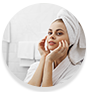 WOW Skin Science Gold Clay Face Mask that improves the skin texture and minimizes wrinkles and fine lines